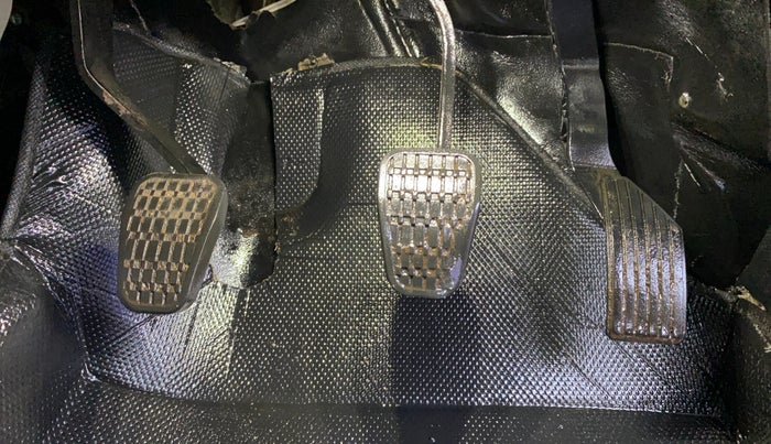 2018 Tata NEXON XZ PLUS PETROL DUAL TONE, Petrol, Manual, 86,988 km, Pedals