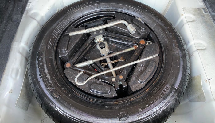 2018 Tata NEXON XZ PLUS PETROL DUAL TONE, Petrol, Manual, 86,988 km, Spare Tyre