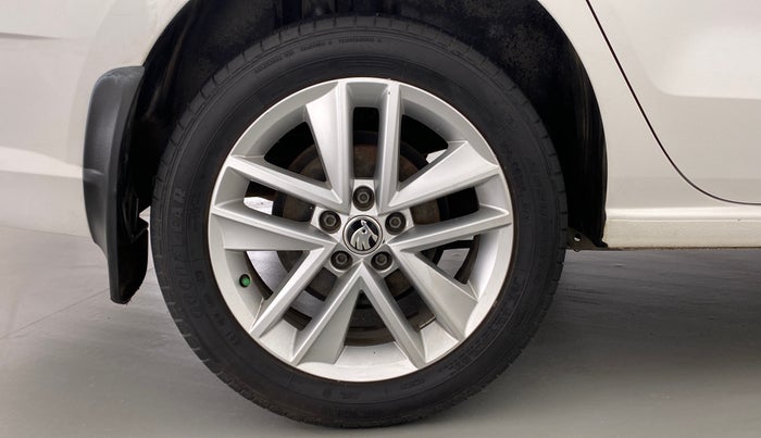 2018 Skoda Rapid Style 1.5 TDI AT, Diesel, Automatic, 82,091 km, Right Rear Wheel
