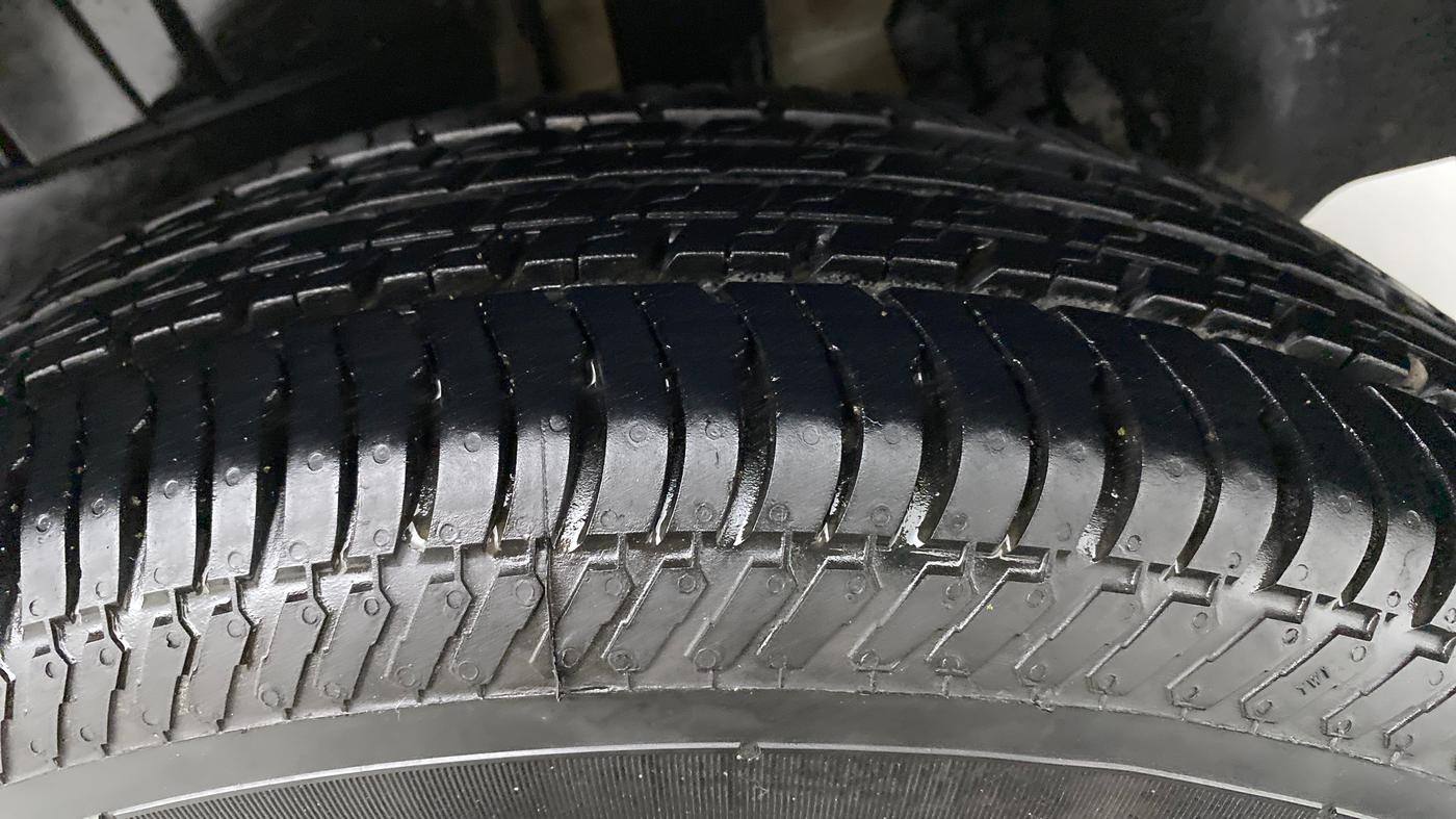 2019 Maruti Dzire VXI, Petrol, Manual, 58,422 km, Left Rear Tyre Tread