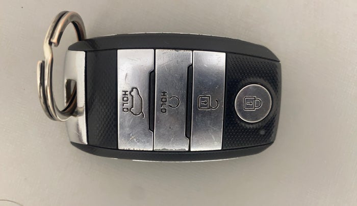 2020 KIA SELTOS HTX IVT 1.5 PETROL, Petrol, Automatic, 76,587 km, Key Close Up