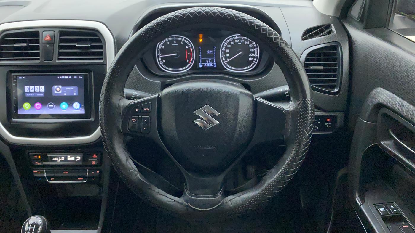 2022 Maruti Vitara Brezza VXI, Petrol, Manual, 31,020 km, Steering Wheel Close Up
