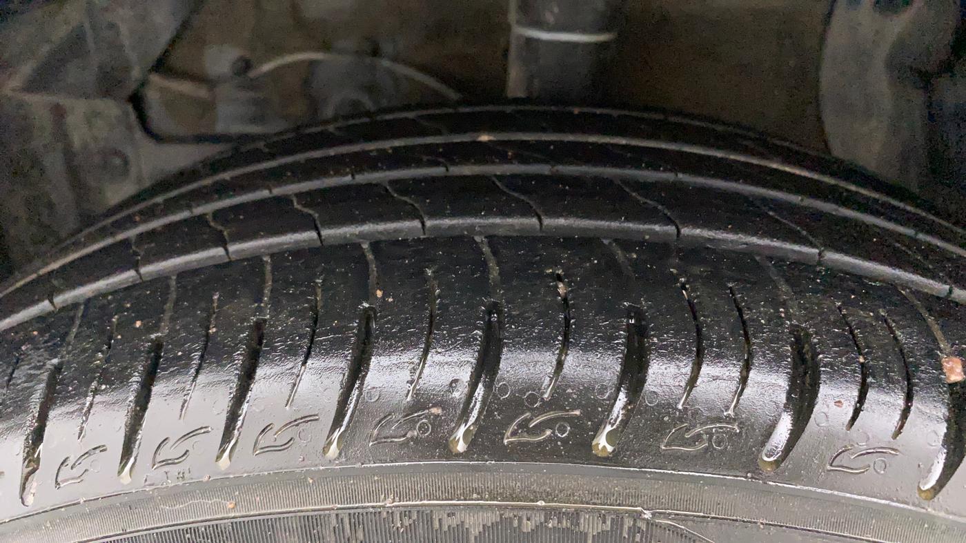 2022 Maruti Vitara Brezza VXI, Petrol, Manual, 31,020 km, Left Front Tyre Tread