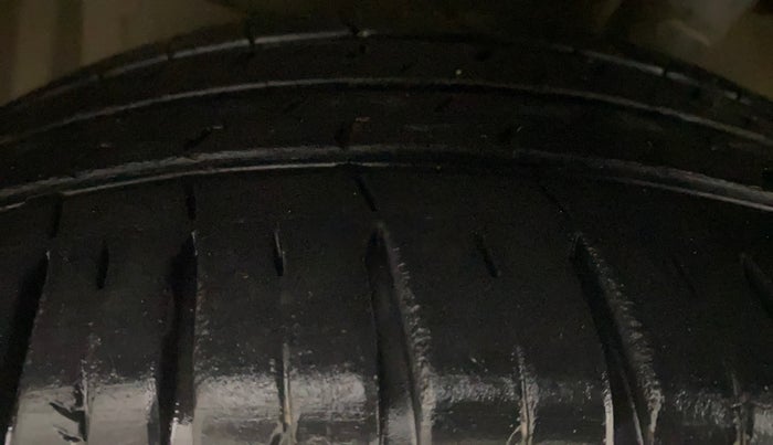 2021 Maruti S Cross ALPHA AT1.5, Petrol, Automatic, 66,815 km, Left Front Tyre Tread
