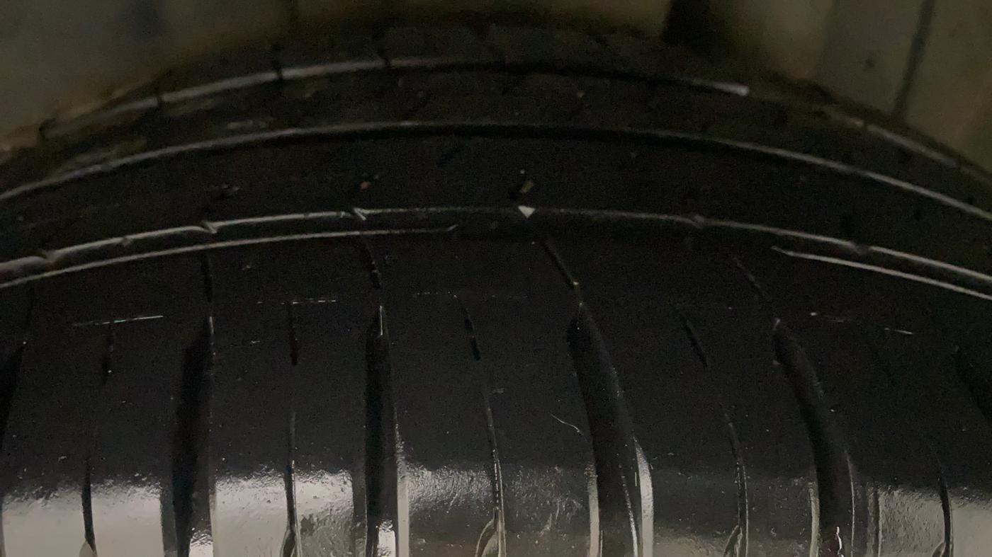 2021 Maruti S Cross ALPHA AT1.5, Petrol, Automatic, 66,815 km, Left Rear Tyre Tread