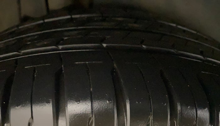 2021 Maruti S Cross ALPHA AT1.5, Petrol, Automatic, 66,815 km, Right Rear Tyre Tread