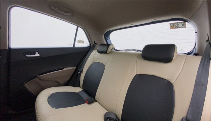 2015 Hyundai Grand i10 ASTA 1.2 KAPPA VTVT, Petrol, Manual, 72,907 km, Right Side Rear Door Cabin