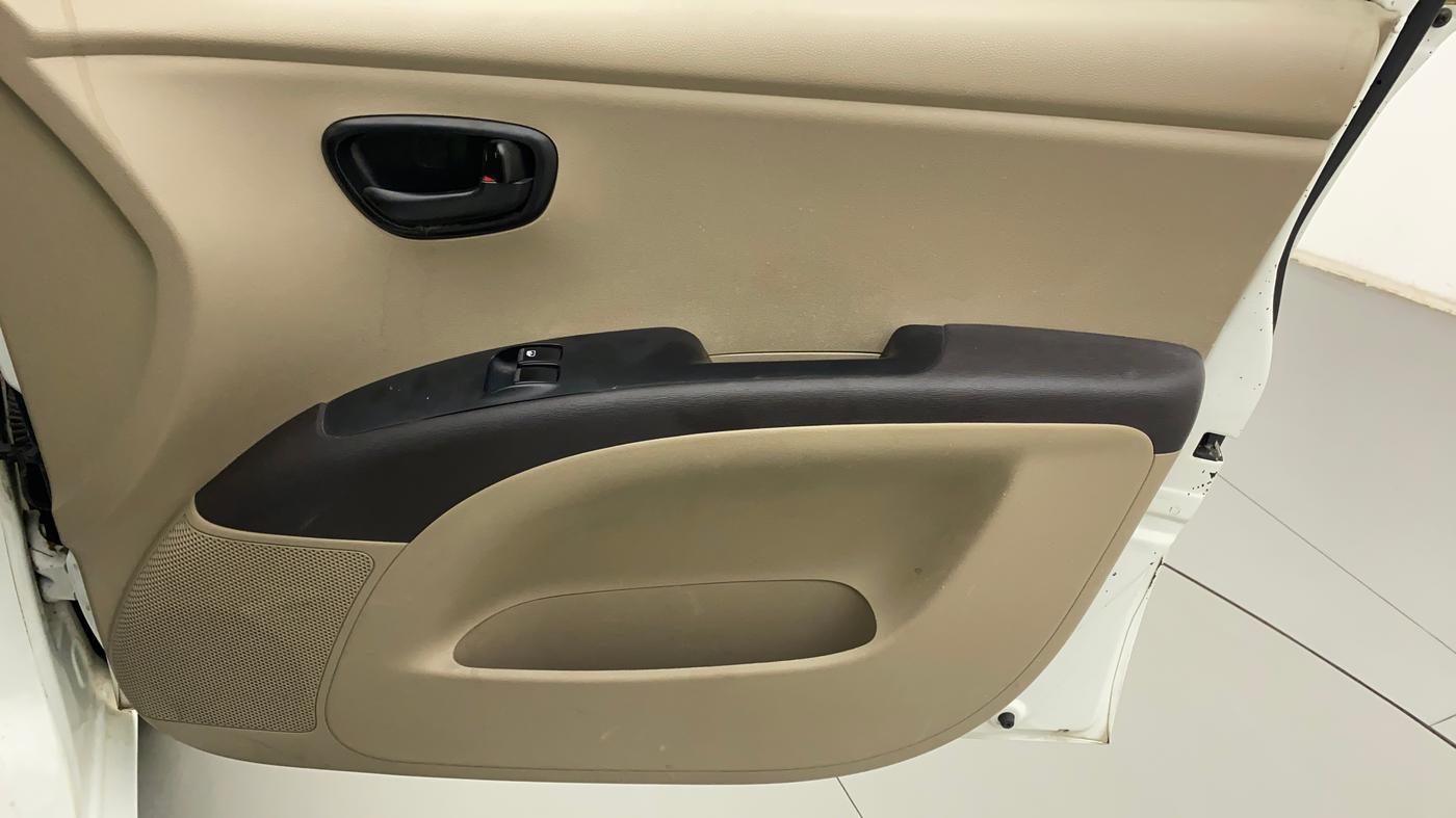 2013 Hyundai i10 ERA 1.1, Petrol, Manual, 58,240 km, Driver Side Door Panels Control