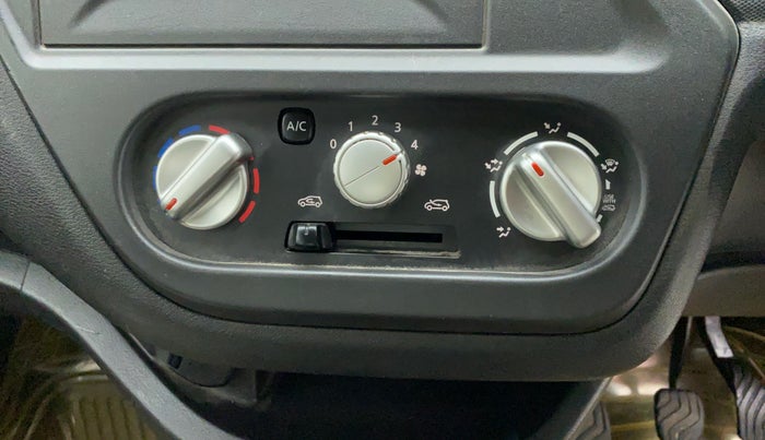 2018 Datsun Redi Go A, Petrol, Manual, 44,645 km, AC Unit - Directional switch has minor damage