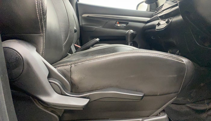 2020 Maruti XL6 ALPHA MT, Petrol, Manual, 76,493 km, Driver Side Adjustment Panel