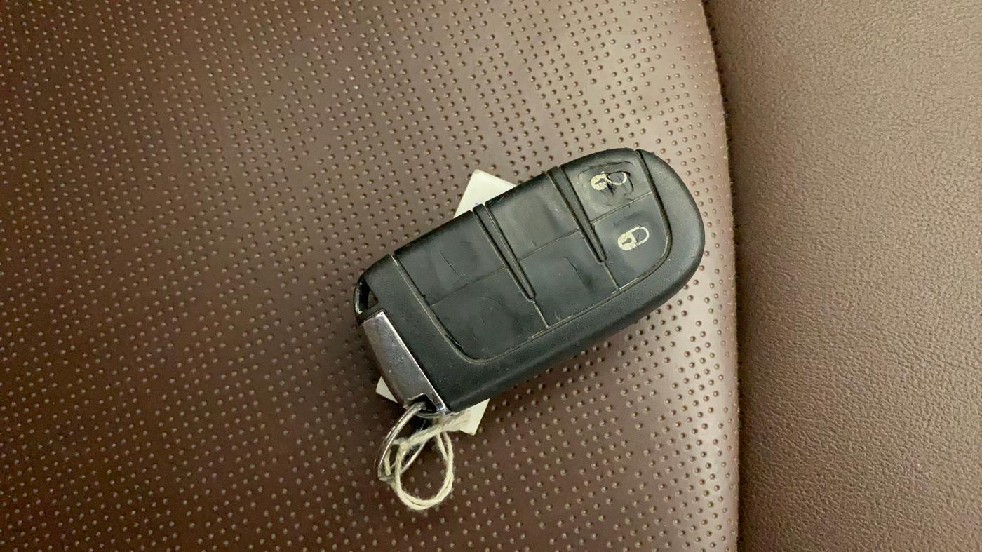 2019 Jeep Compass LIMITED PLUS PETROL AT, Petrol, Automatic, 1,05,696 km, Key Close Up