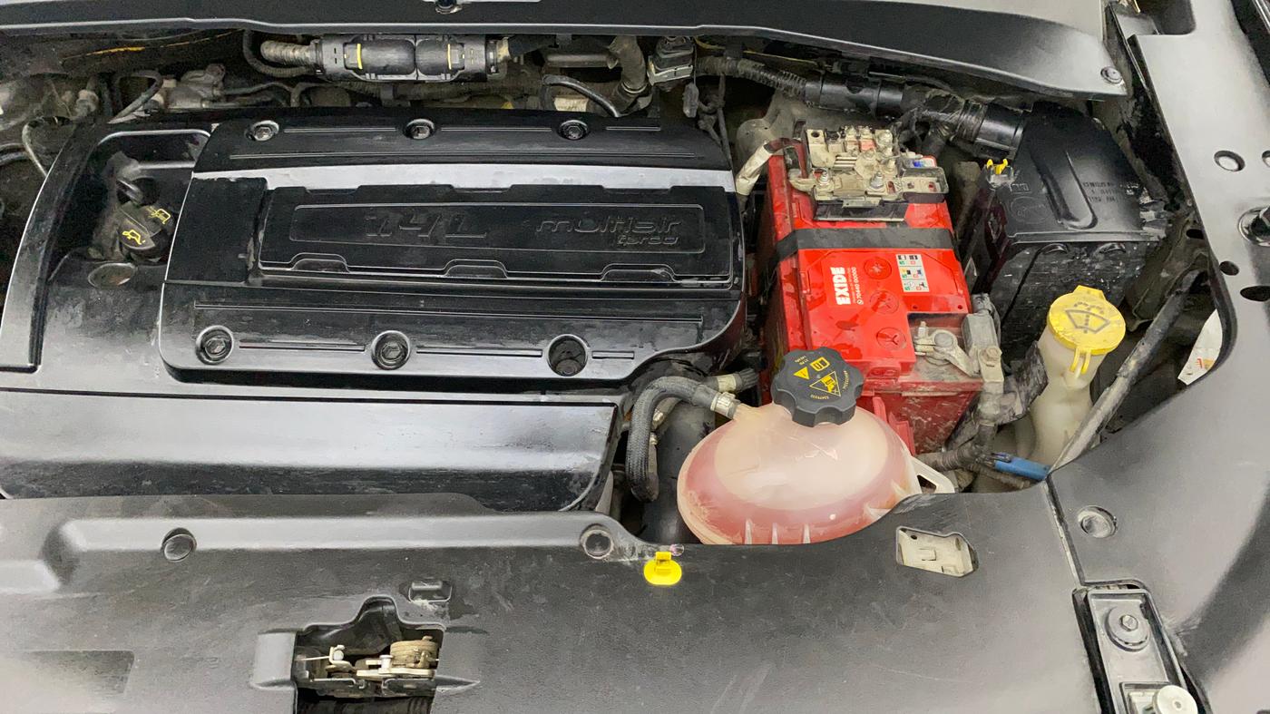 2019 Jeep Compass LIMITED PLUS PETROL AT, Petrol, Automatic, 1,05,696 km, Engine View - Left