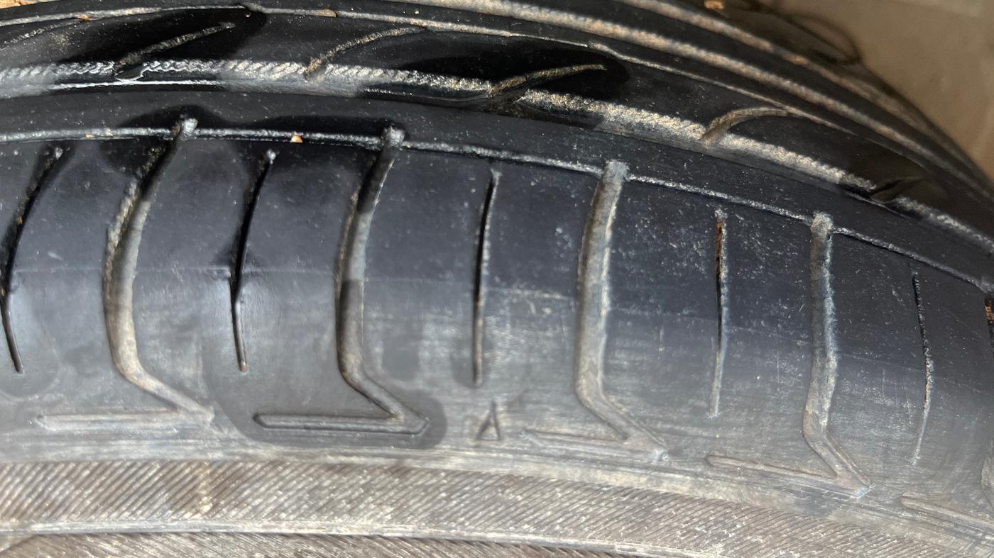 2018 Tata Tiago XZ PETROL, Petrol, Manual, 72,019 km, Right Front Tyre Tread