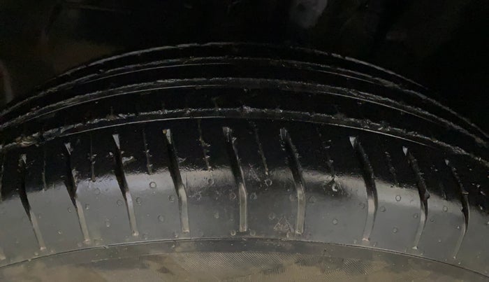2022 Tata PUNCH PURE MT, Petrol, Manual, 42,135 km, Left Front Tyre Tread
