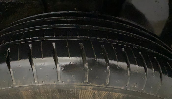 2022 Tata PUNCH PURE MT, Petrol, Manual, 42,135 km, Left Rear Tyre Tread