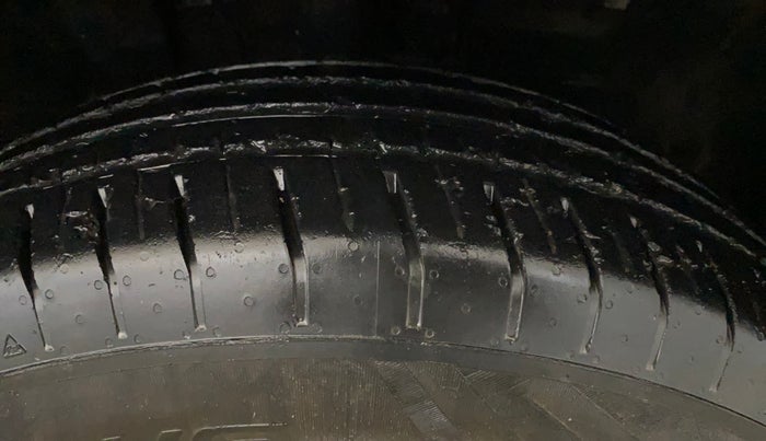 2022 Tata PUNCH PURE MT, Petrol, Manual, 42,135 km, Right Front Tyre Tread