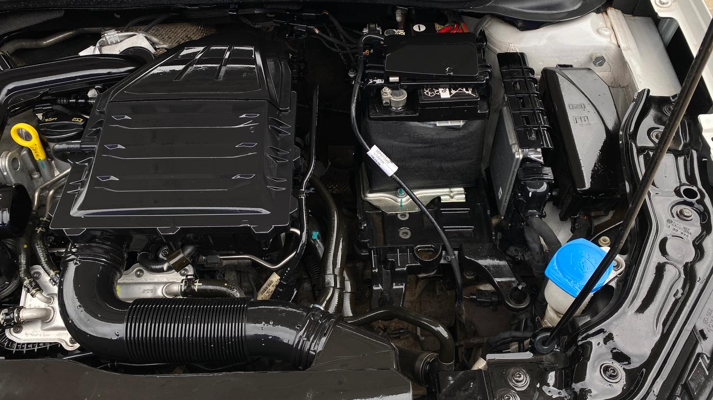 2025 Volkswagen VIRTUS Highline Plus 1.0 TSI MT, Petrol, Manual, 16,951 km, Engine View - Left