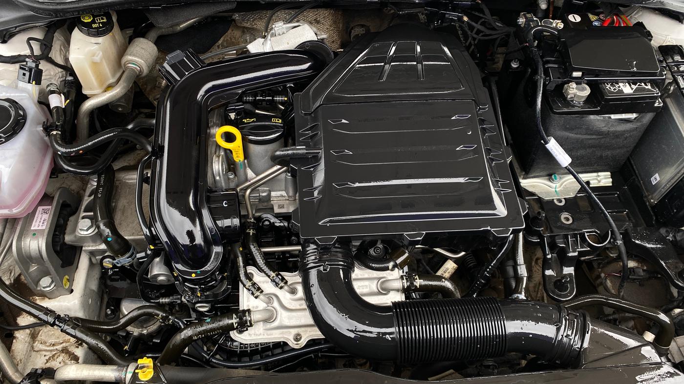 2025 Volkswagen VIRTUS Highline Plus 1.0 TSI MT, Petrol, Manual, 16,951 km, Engine View