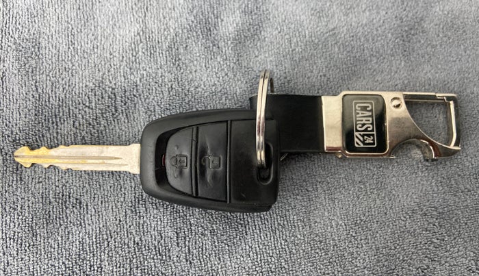 2018 Hyundai NEW SANTRO ASTA 1.1 MT, Petrol, Manual, 19,563 km, Key Close Up