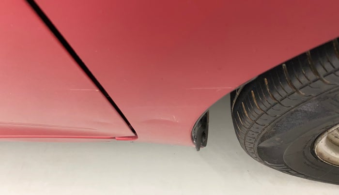 2015 Hyundai Eon ERA +, Petrol, Manual, 1,09,923 km, Right fender - Slightly dented