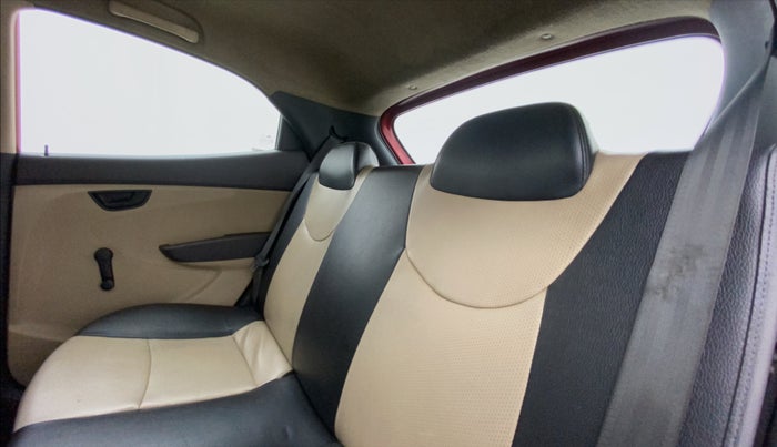 2015 Hyundai Eon ERA +, Petrol, Manual, 1,09,923 km, Right Side Rear Door Cabin