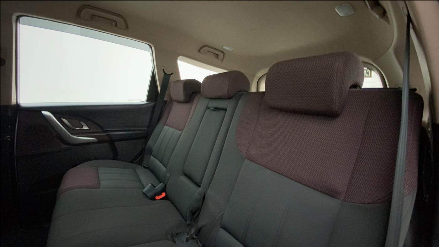 2014 Mahindra XUV500 W6, Diesel, Manual, 89,798 km, Right Side Rear Door Cabin