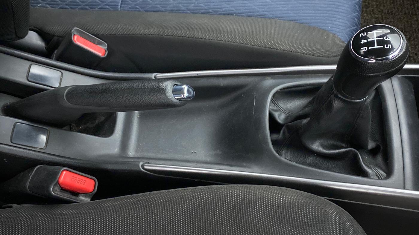 2019 Maruti Baleno ZETA PETROL 1.2, Petrol, Manual, 31,320 km, Gear Lever