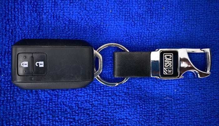 2019 Maruti Baleno ZETA PETROL 1.2, Petrol, Manual, 31,320 km, Key Close Up