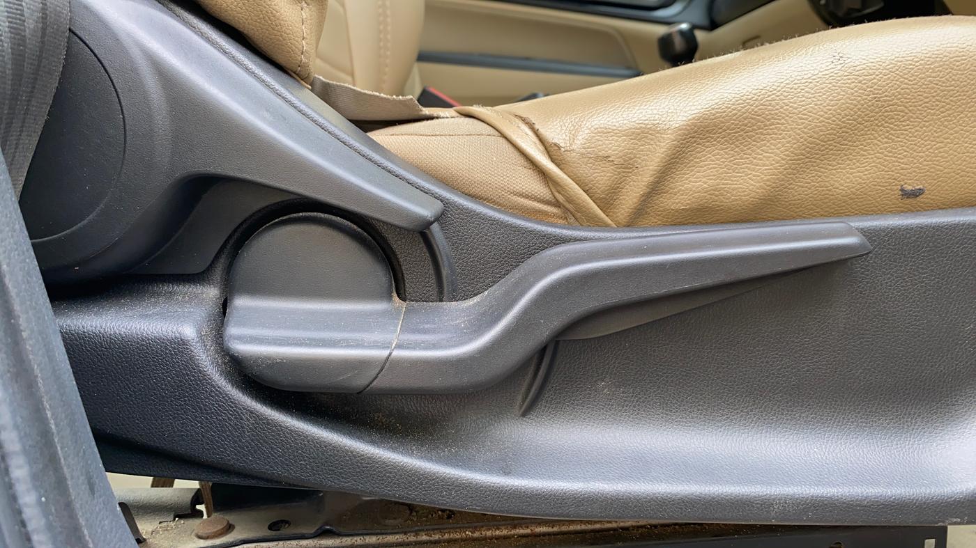 2021 Honda Amaze 1.2L I-VTEC S, CNG, Manual, 69,351 km, Driver Side Adjustment Panel