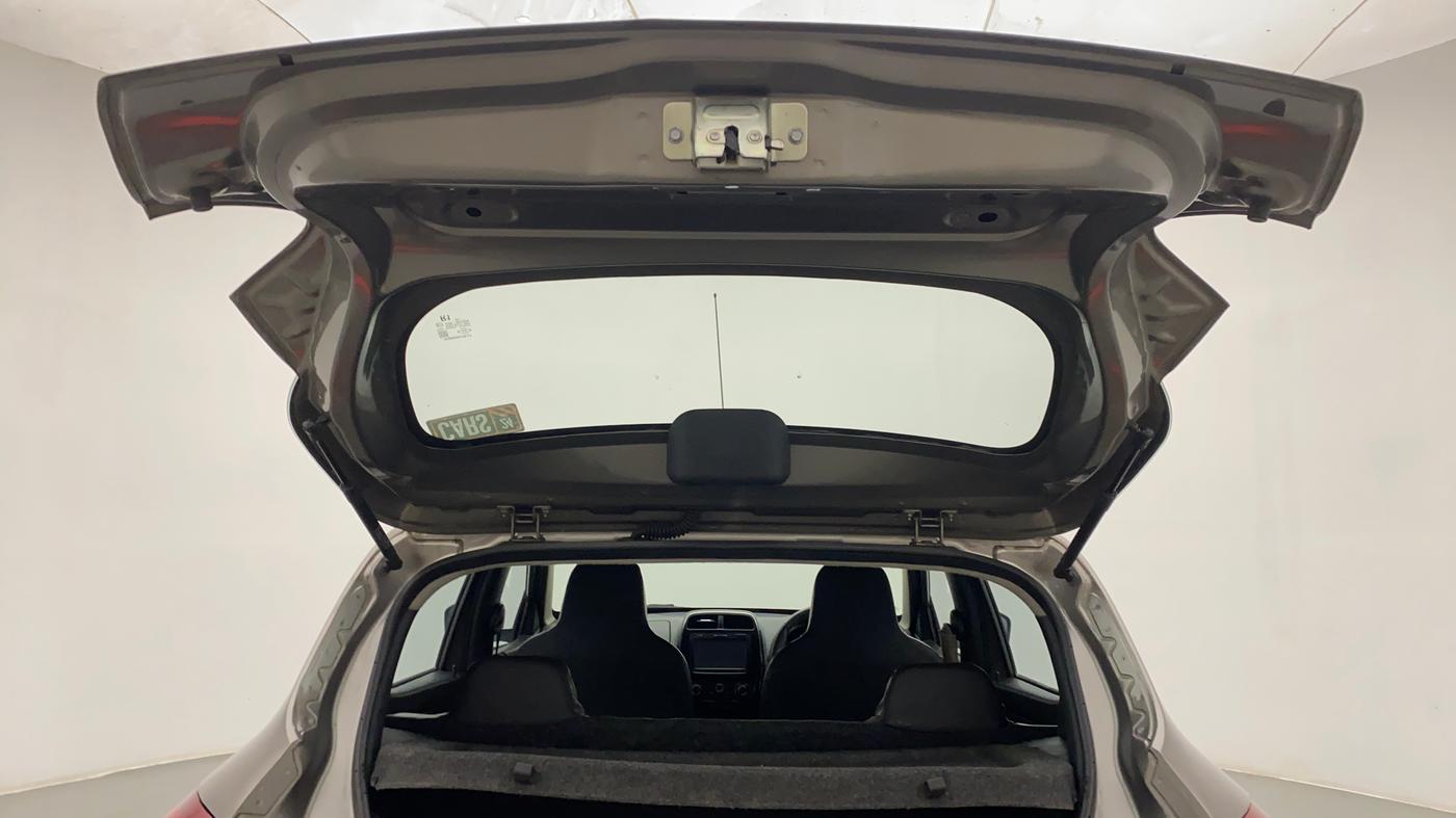 2016 Renault Kwid RXT 1.0 (O), Petrol, Manual, 38,818 km, Boot Door Open