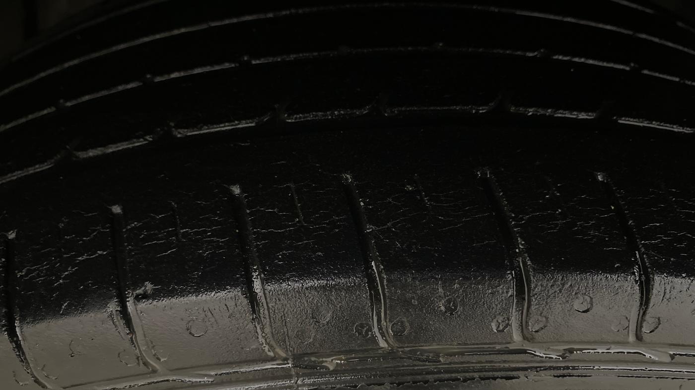 2019 Tata NEXON XM PETROL, Petrol, Manual, 43,724 km, Left Front Tyre Tread