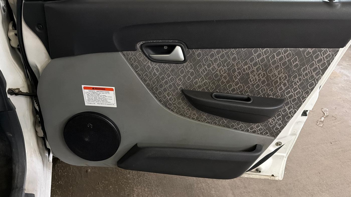 2018 Maruti Alto 800 LXI CNG, CNG, Manual, 47,157 km, Driver Side Door Panels Control