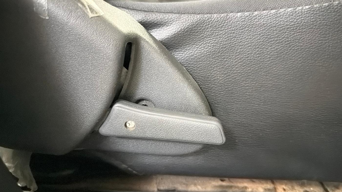 2018 Maruti Alto 800 LXI CNG, CNG, Manual, 47,157 km, Driver Side Adjustment Panel