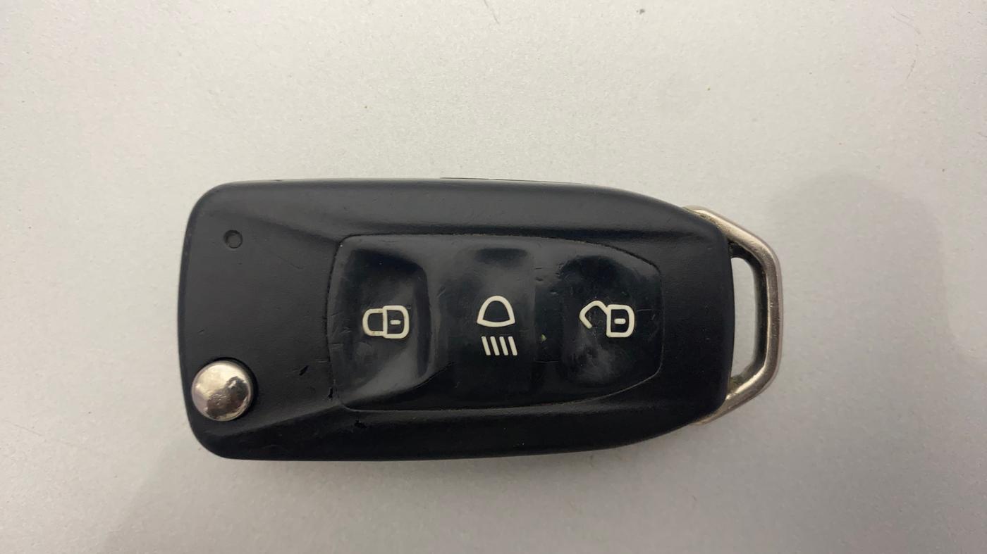 2017 Tata TIGOR XZ PETROL, Petrol, Manual, 69,697 km, Key Close Up