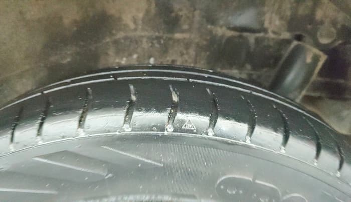2018 Maruti Wagon R 1.0 VXI AMT, Petrol, Automatic, 49,518 km, Left Rear Tyre Tread