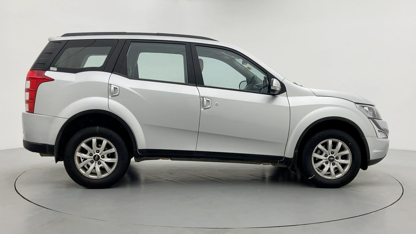 2017 Mahindra XUV500 W8 FWD AT, Diesel, Automatic, 91,696 km, Right Side View
