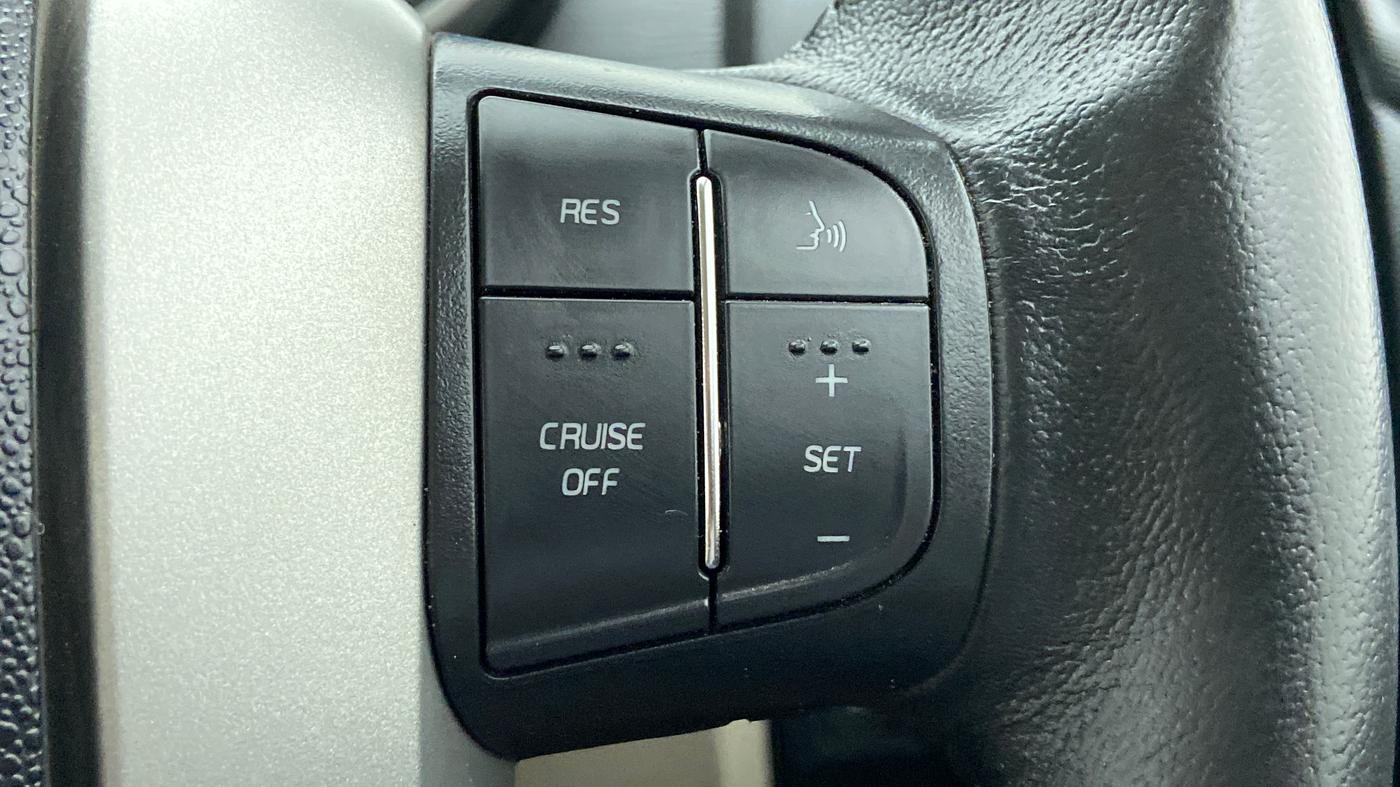 2017 Mahindra XUV500 W8 FWD AT, Diesel, Automatic, 91,696 km, Adaptive Cruise Control