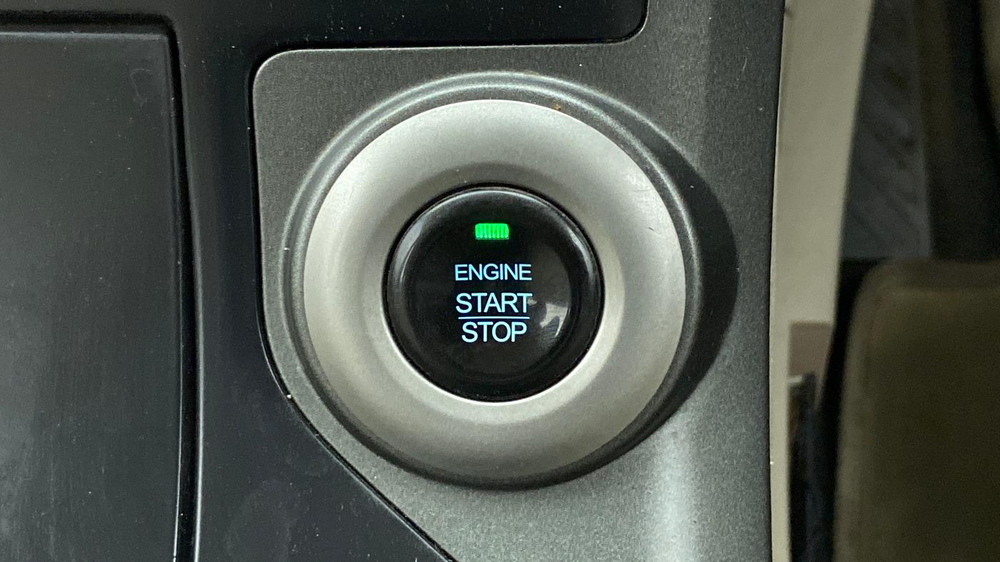2017 Mahindra XUV500 W8 FWD AT, Diesel, Automatic, 91,696 km, Keyless Start/ Stop Button
