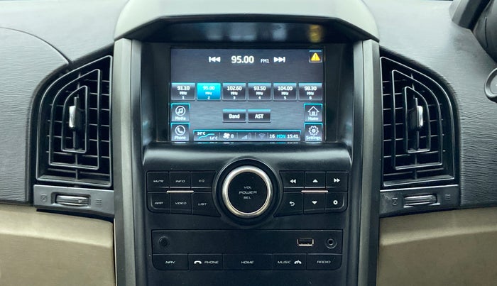 2017 Mahindra XUV500 W8 FWD AT, Diesel, Automatic, 91,696 km, Infotainment System