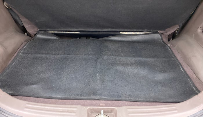 2011 Maruti Zen Estilo LXI, Petrol, Manual, 39,260 km, Boot Inside