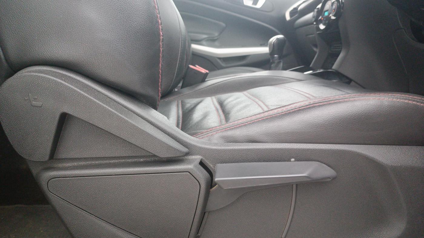 2017 Ford Ecosport TITANIUM + 1.5L DIESEL, Diesel, Manual, 85,545 km, Driver Side Adjustment Panel