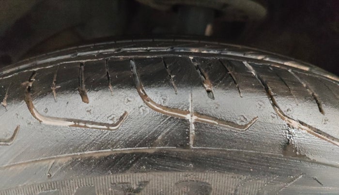 2024 Toyota Urban Cruiser Taisor V 1.0 Petrol AT, Petrol, Automatic, 16,743 km, Left Front Tyre Tread