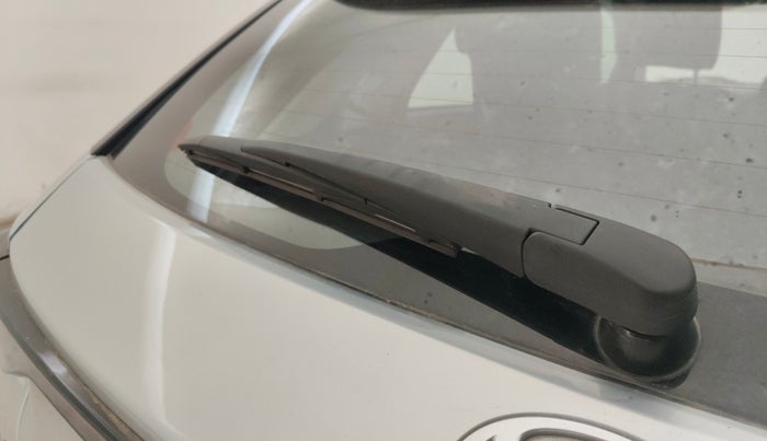 2024 Toyota Urban Cruiser Taisor V 1.0 Petrol AT, Petrol, Automatic, 16,743 km, Rear Wiper