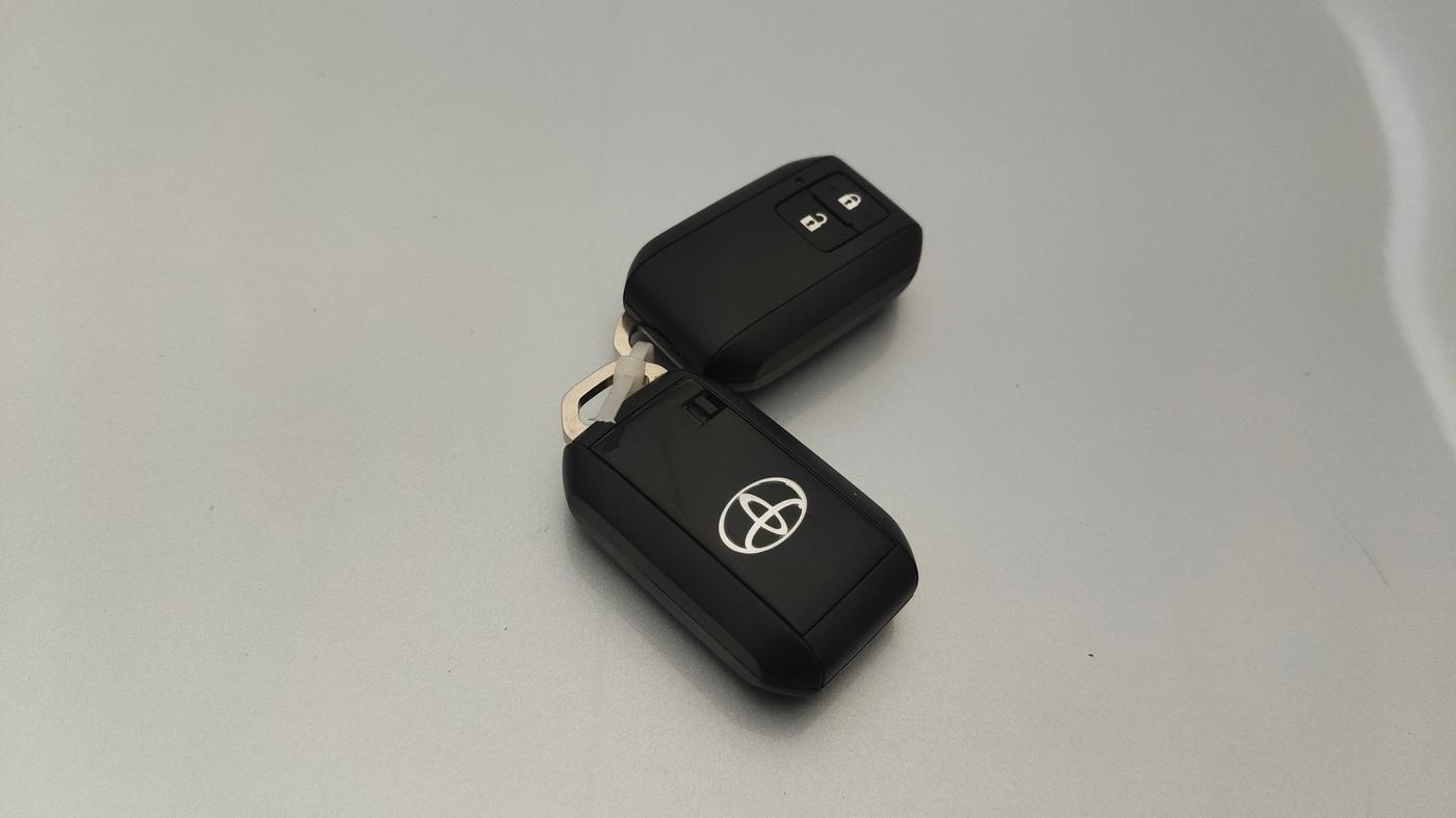 2024 Toyota Urban Cruiser Taisor V 1.0 Petrol AT, Petrol, Automatic, 16,743 km, Key Close Up