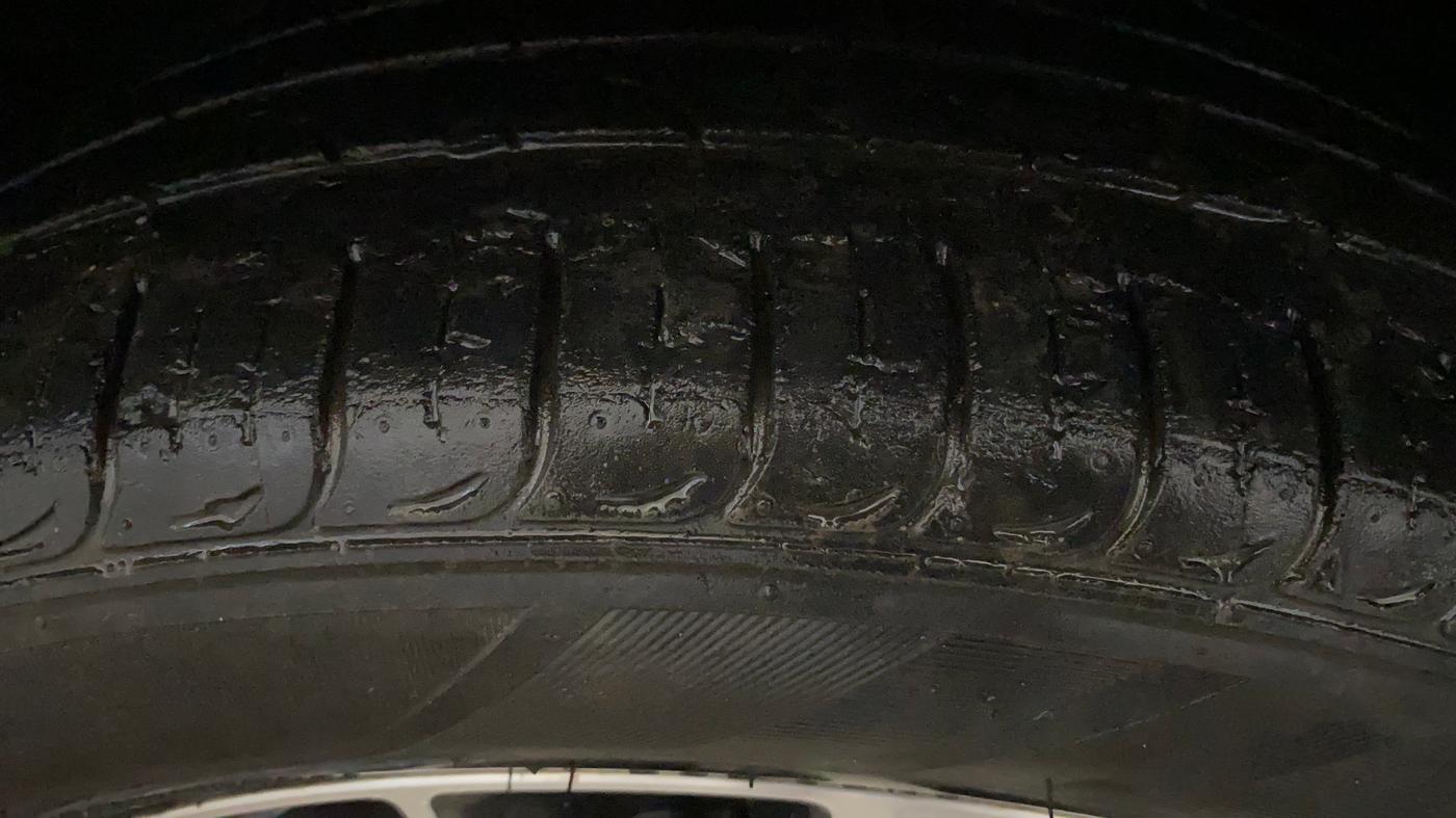 2021 Hyundai Tucson GLS 2WD AT PETROL, Petrol, Automatic, 78,350 km, Left Front Tyre Tread