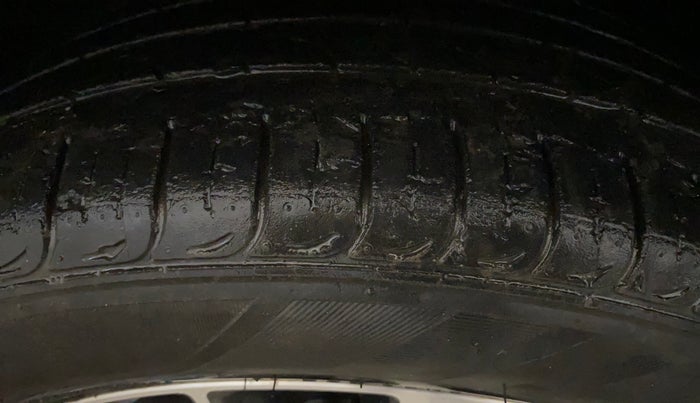 2021 Hyundai Tucson GLS 2WD AT PETROL, Petrol, Automatic, 78,350 km, Left Front Tyre Tread