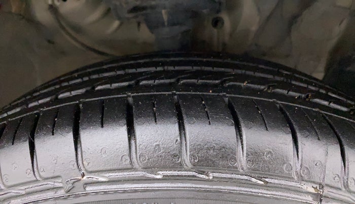 2017 Hyundai Creta SX PLUS 1.6 PETROL, Petrol, Manual, 65,266 km, Right Front Tyre Tread