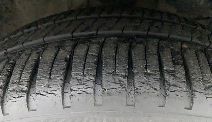 2009 Honda City V MT PETROL, Petrol, Manual, 90,814 km, Right Front Tyre Tread