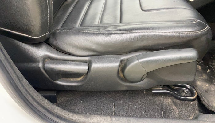 2017 Honda WR-V 1.2L I-VTEC S MT, CNG, Manual, 1,22,789 km, Driver Side Adjustment Panel