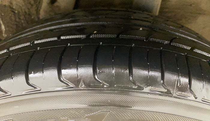 2017 Honda WR-V 1.2L I-VTEC S MT, CNG, Manual, 1,22,789 km, Left Rear Tyre Tread